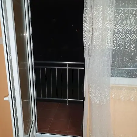Small Cute Doublebed A4 In * Pancevo