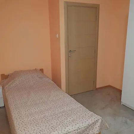 Small Cute Doublebed A4 In