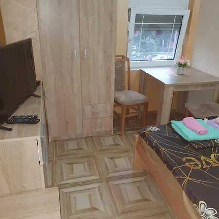 Small Cute Doublebed A4 In Apartmán *