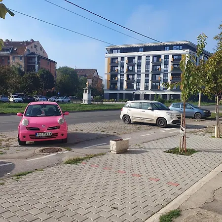 Small Cute Doublebed A4 In * Pancevo