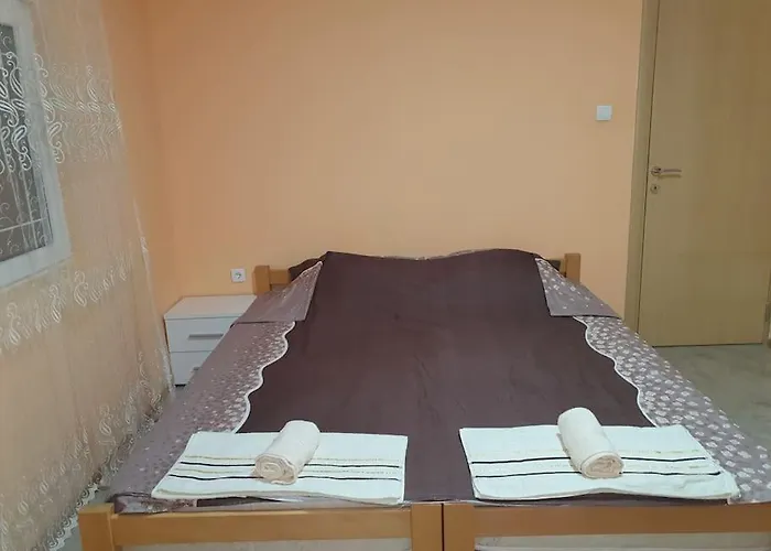 Small Cute Doublebed A4 In 아파트